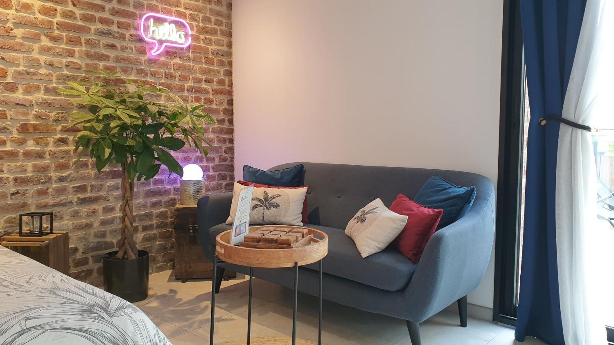 Gary Suite - Studio Cosy, Spa Et Jardin Privatif A 4 Min De Cambrai Awoingt ภายนอก รูปภาพ