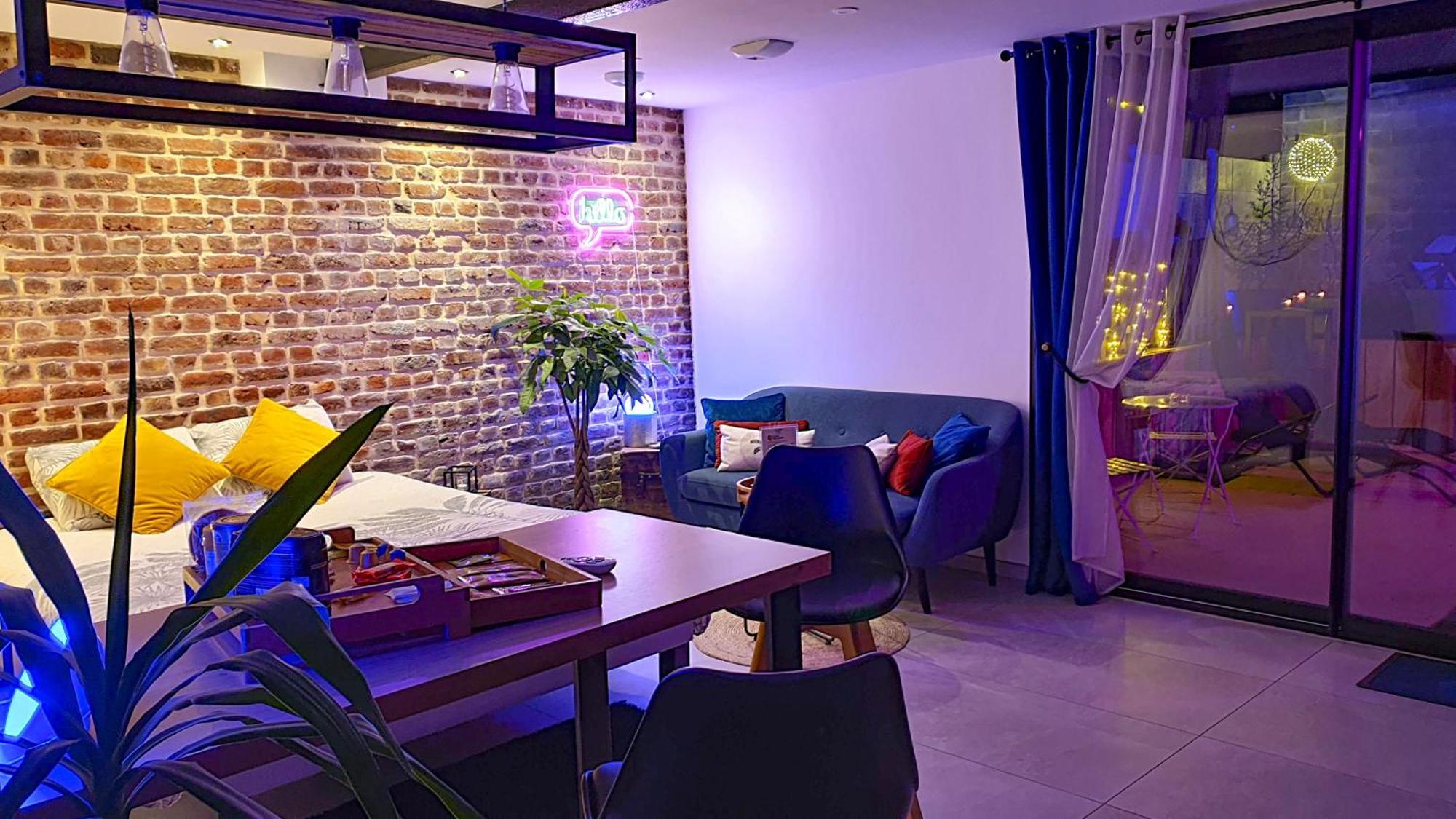 Gary Suite - Studio Cosy, Spa Et Jardin Privatif A 4 Min De Cambrai Awoingt ภายนอก รูปภาพ